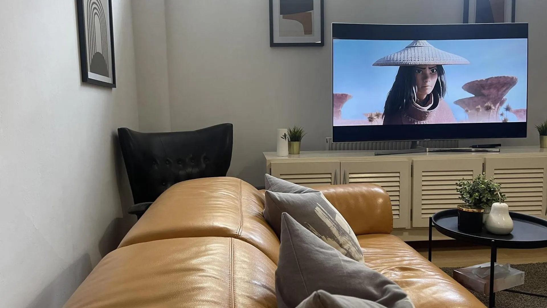 Immaculate 2-Bed Apartment In London